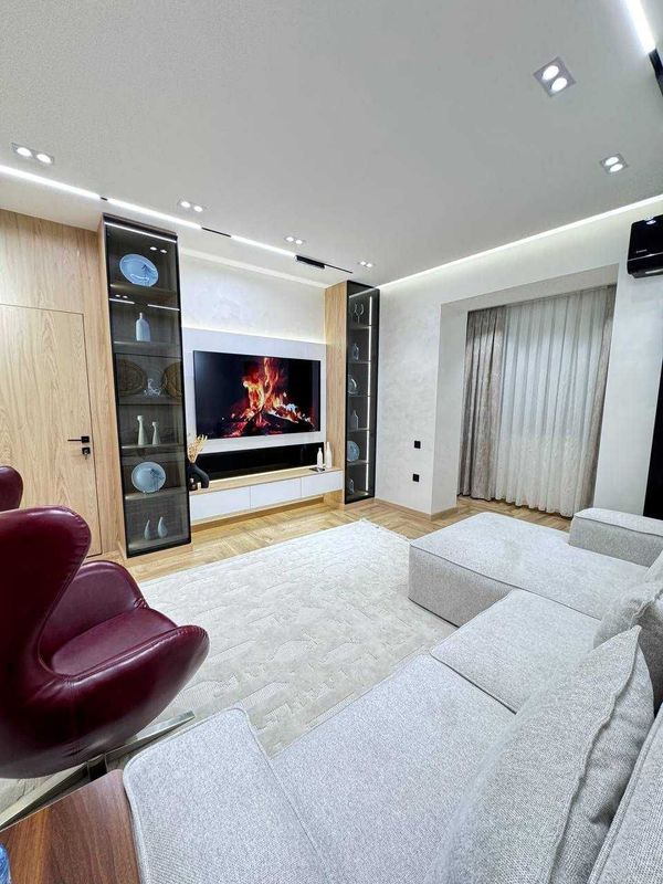 м.Космонавтов Ц-7 ЦУМ 3-комн 4/4 80 м² новый евроремонт меб/тех м.Космонавтов Ц-7 ЦУМ 3-комн 4/4 80 м² новый евроремонт меб/тех