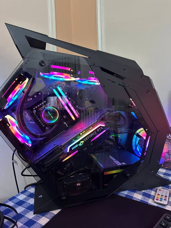 Продам Игровой Компьютер i7 12700k ddr5 RTX2080 Продам Игровой Компьютер i7 12700k ddr5 RTX2080