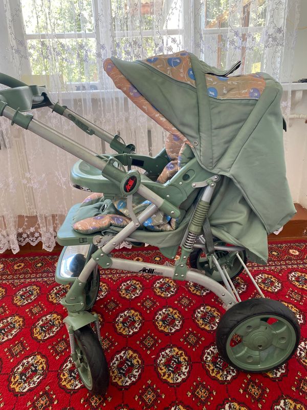 Детская коляска Детская коляска