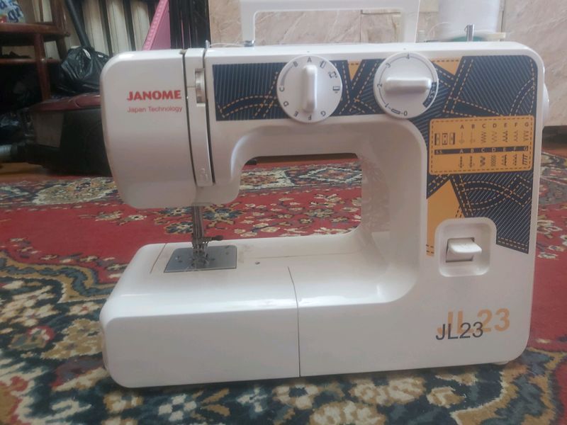 Швейная машинка Janome JL23 Швейная машинка Janome JL23