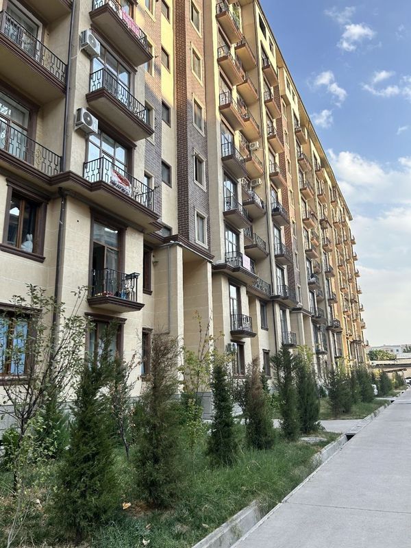 Продаётся 2в3/4/9 79м2 в Новостройке, ор-р: Сагбан мечеть Продаётся 2в3/4/9 79м2 в Новостройке, ор-р: Сагбан мечеть