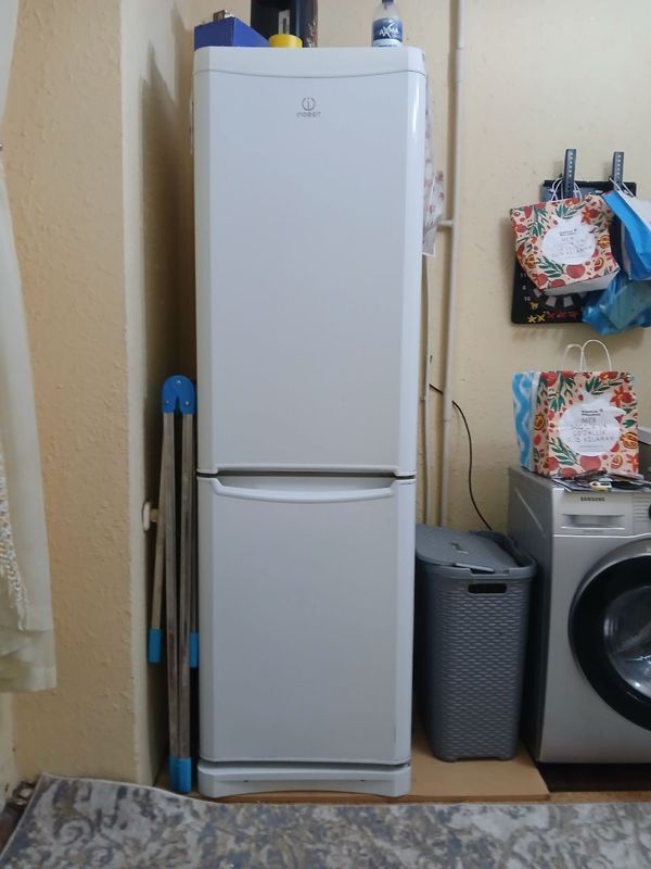 Xolodelnik INDESIT Xolodelnik INDESIT