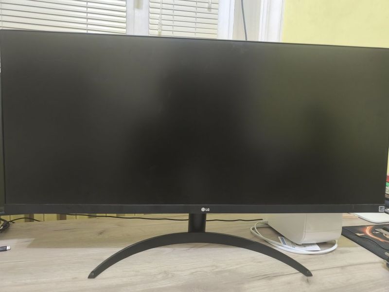 Монитор LG 34WP500 на запчасти Монитор LG 34WP500 на запчасти