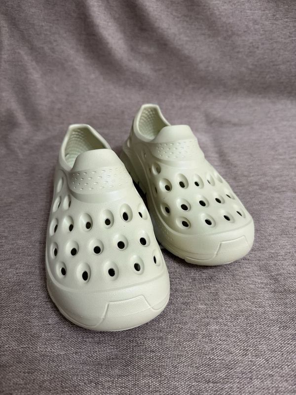 Мужские модные тапочки Skechers GoFoam тапочки Мужские модные тапочки Skechers GoFoam тапочки