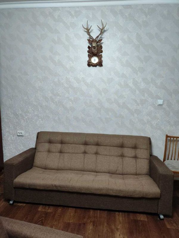 Продам диван б.у.