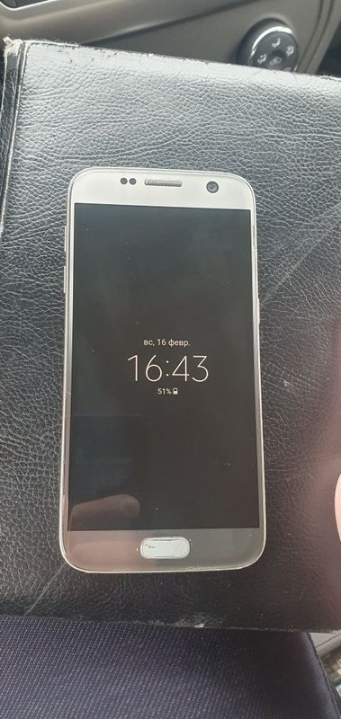 Samsung galaxy s7 продаётся Samsung galaxy s7 продаётся