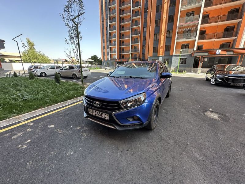 Lada vesta sw cross universal sotaman срочноо!!! Lada vesta sw cross universal sotaman срочноо!!!