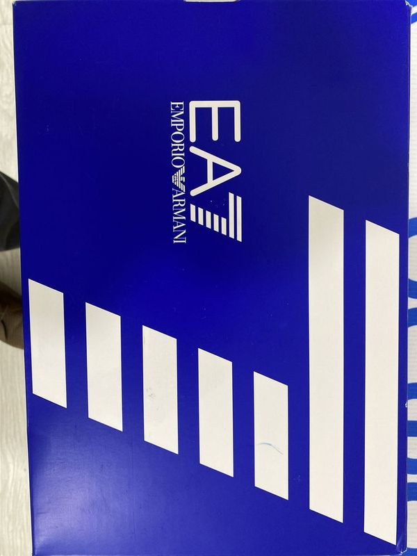 Оргинал кроссовка EMPORIO ARMANI EA7 Оргинал кроссовка EMPORIO ARMANI EA7
