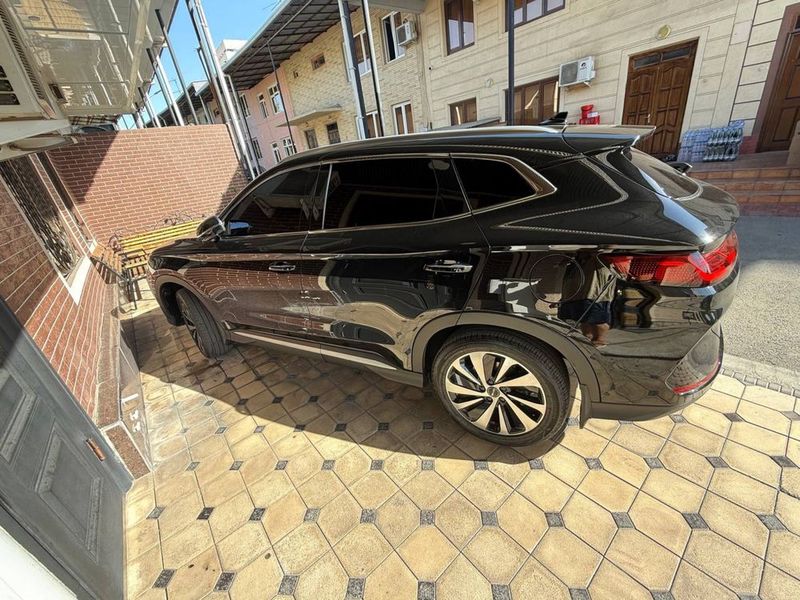 Byd chempion 2023 yil kraskasi toza Byd chempion 2023 yil kraskasi toza