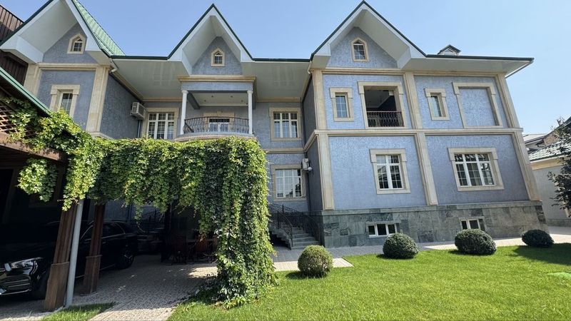 Продается 9 сот на Никитина Евро Дом 3 уровня 7 ком 800 квм