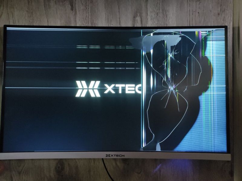 Монитор XTech ips Монитор XTech ips