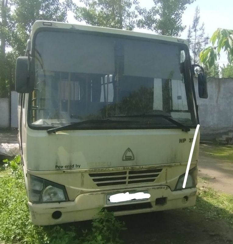 Isuzu aftobus rangi sariq Isuzu aftobus rangi sariq