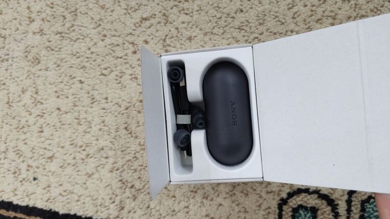 Наушники Sony WF - C500 новый