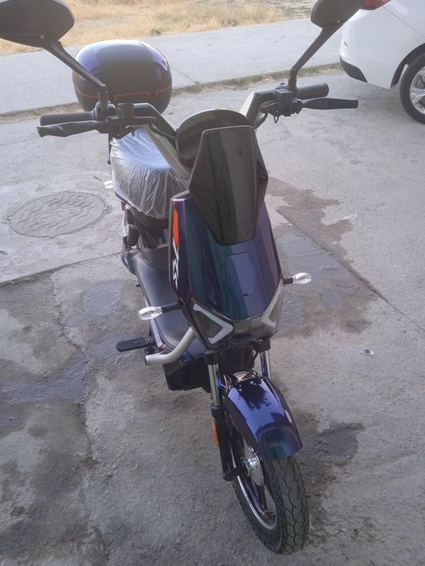 Skuter umuman aybi yuq yangi Skuter umuman aybi yuq yangi