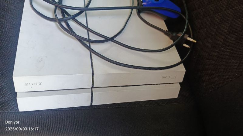 PLeSTeYSHIn 4 Sony 170$ PLeSTeYSHIn 4 Sony 170$
