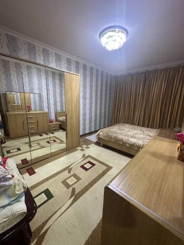 Чиланзар 3.Хамза Метро продам 3/3/4 Чиланзар 3.Хамза Метро продам 3/3/4