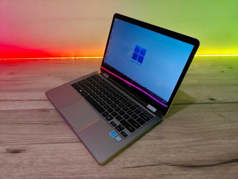 Ноутбук Samsung 7 SPIN i5 8250U | DDR4 8GB | Intel UHD Graphics Ноутбук Samsung 7 SPIN i5 8250U | DDR4 8GB | Intel UHD Graphics