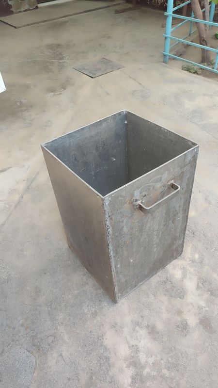 Продам бак из нержавеющей стали. Продам бак из нержавеющей стали.