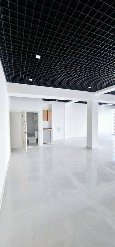 Nejiloy sotiladi yakkasaroy rayoni 6-etaj 85m²