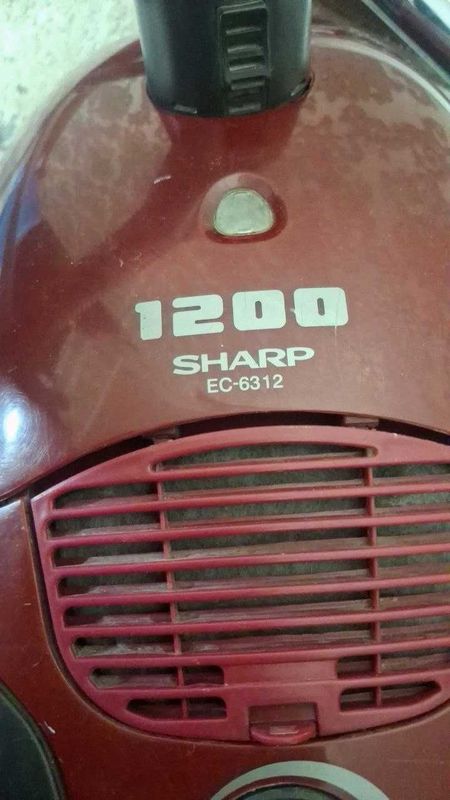 Продам Sharp 1200 EC-6312 – мощный и надежный пыл есос