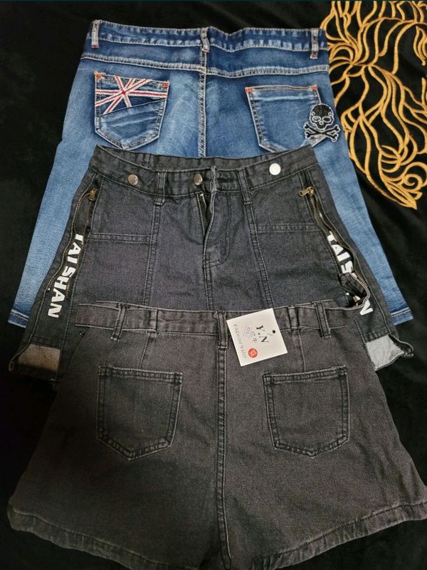 продам джинсовые шорты