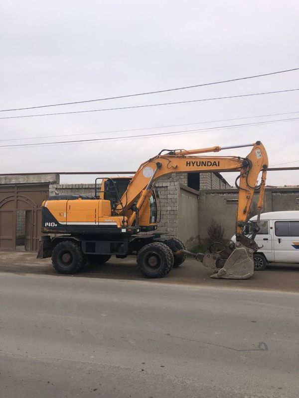 Hyundai 140w ekskovator sotiladi Hyundai 140w ekskovator sotiladi