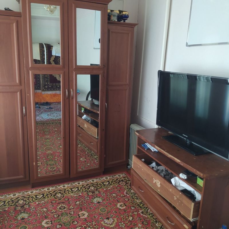 Продам шфанер для спальни Продам шфанер для спальни