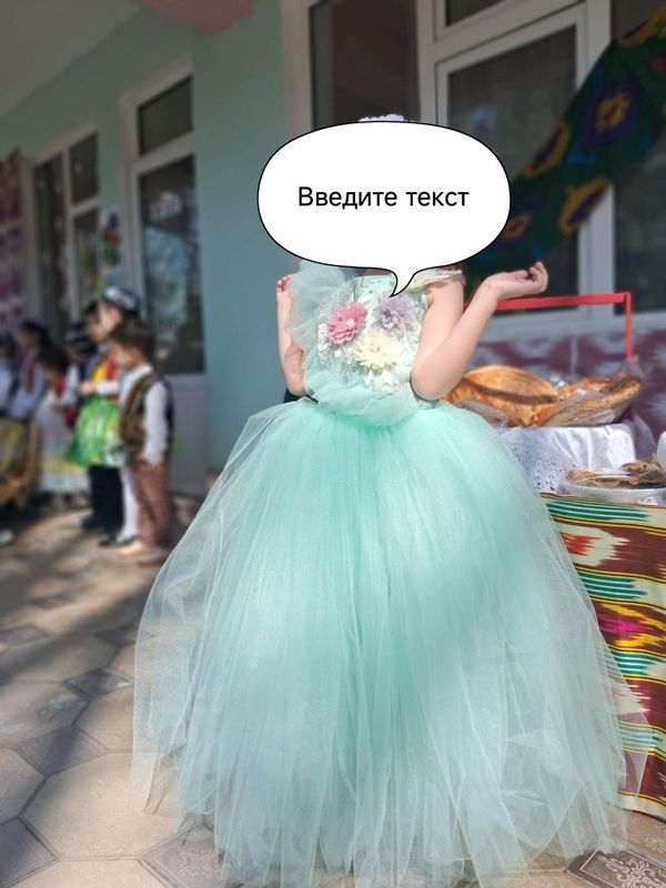 Новое , пышное платье на девочку . Новое , пышное платье на девочку .