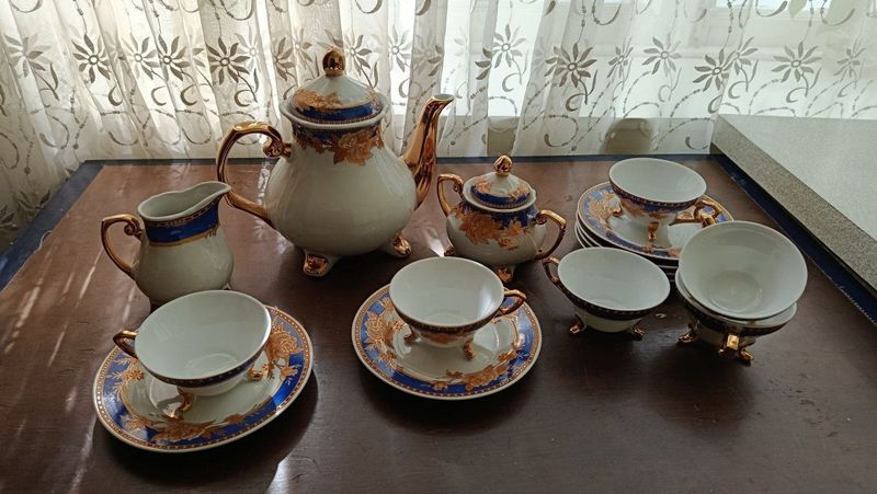 Продаётся Сервиз 6 персон Продаётся Сервиз 6 персон