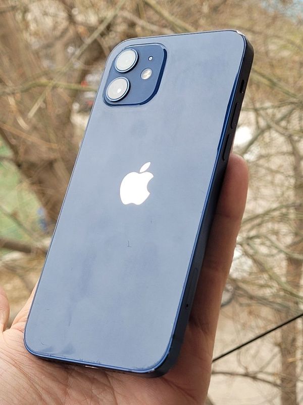 Iphone 12 Blue 64 GB