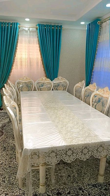 Holati yangi stullari kilyonkada xali Holati yangi stullari kilyonkada xali