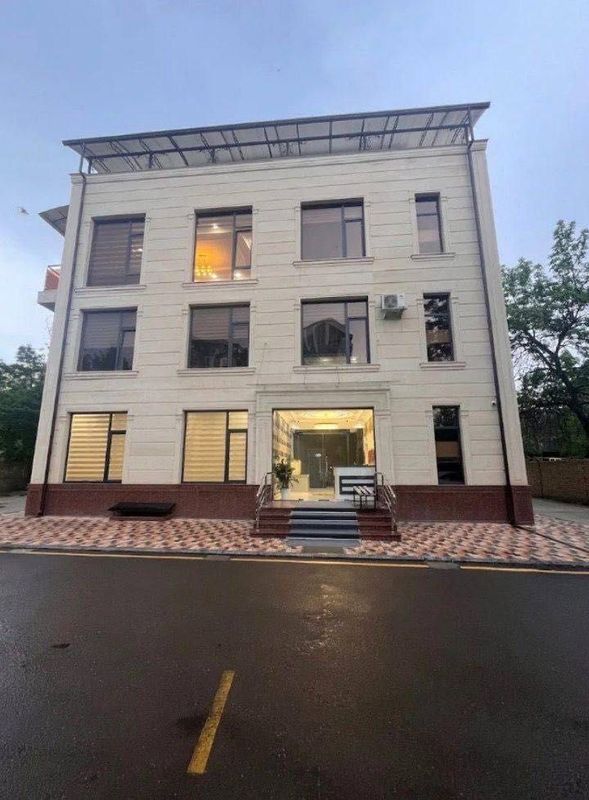 Сдается помещение, улица Бобура, 140м²