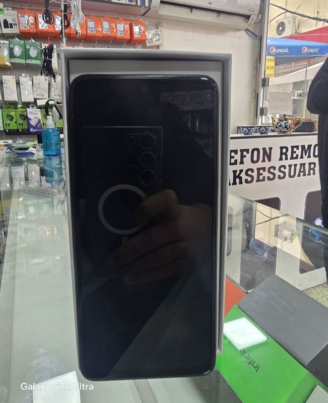 Redmi Not 12 sotiladi Redmi Not 12 sotiladi