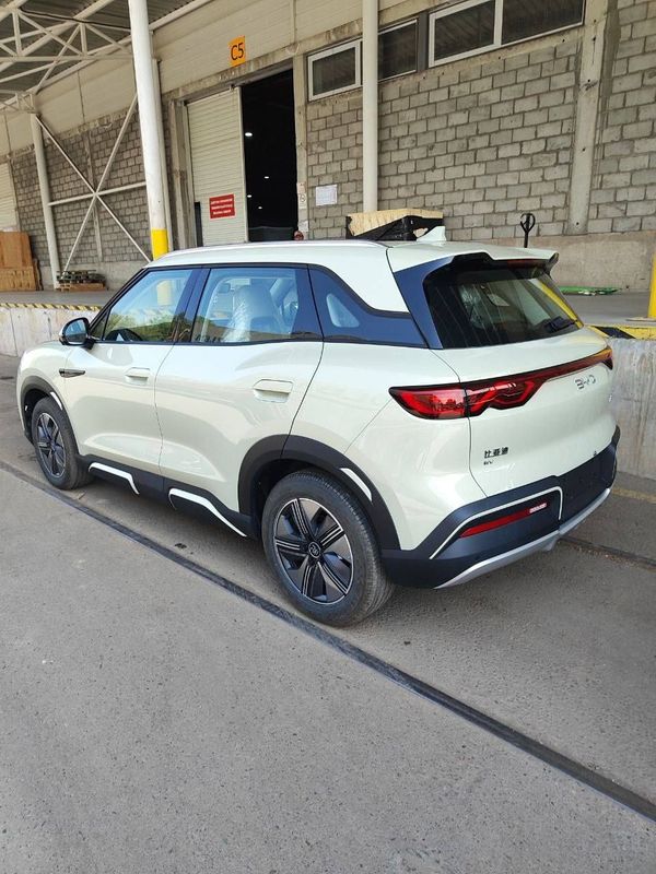 BYD Yuan up 2024 года BYD Yuan up 2024 года