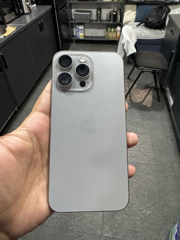Iphone 15 pro max natural Iphone 15 pro max natural