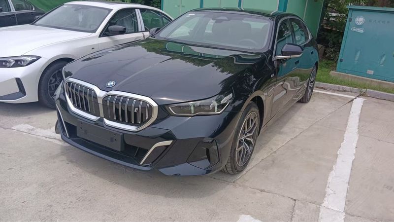 Bmw i5 edrive35L M Sport Bmw i5 edrive35L M Sport