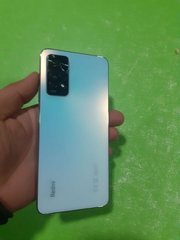 Redmi note 11 pro 8/128 talik 4 oy ishlatilgan karobka dakument