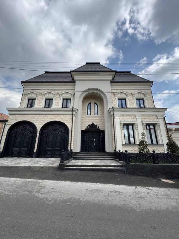Луначарски 6Соток 750м2 6комната + Хол 8санузел Бассейн,Сауна Срочна Луначарски 6Соток 750м2 6комната + Хол 8санузел Бассейн,Сауна Срочна