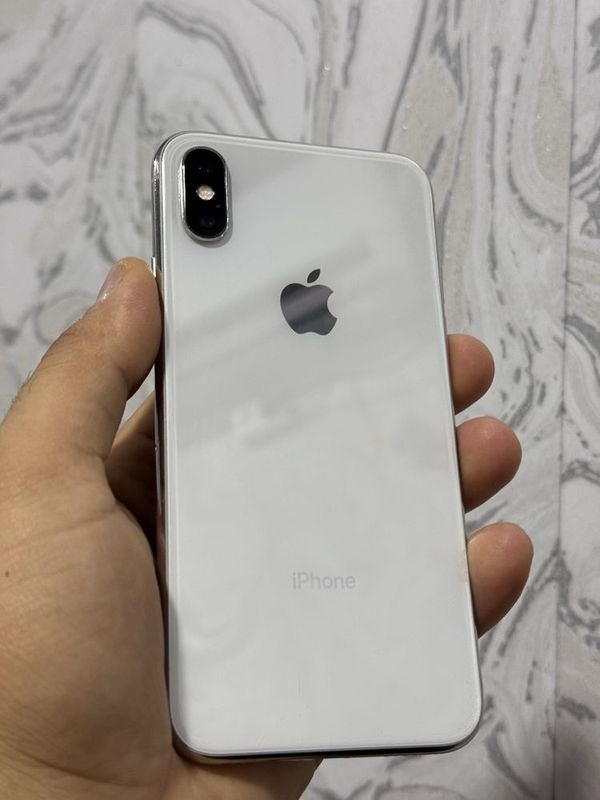 Iphone x 64 oq rangda pasport kopiya beriladi