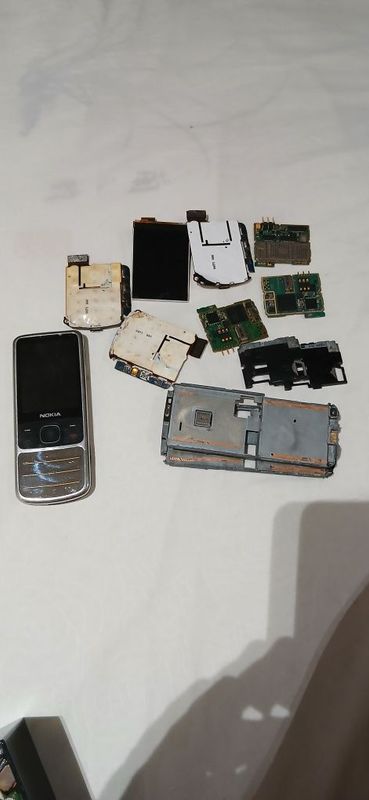 Nokia 6700 и запчасти и платы Nokia 6700 и запчасти и платы
