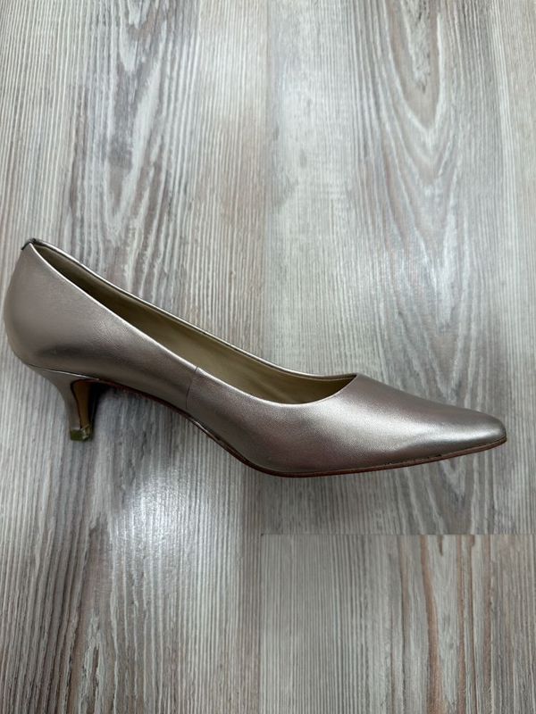 Продаются новые кожаные туфли Aldo 37 размер