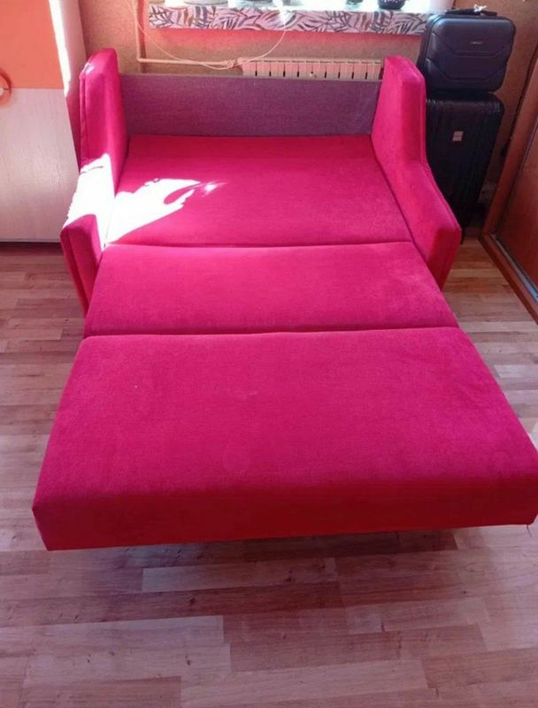Kreslo divan kravat