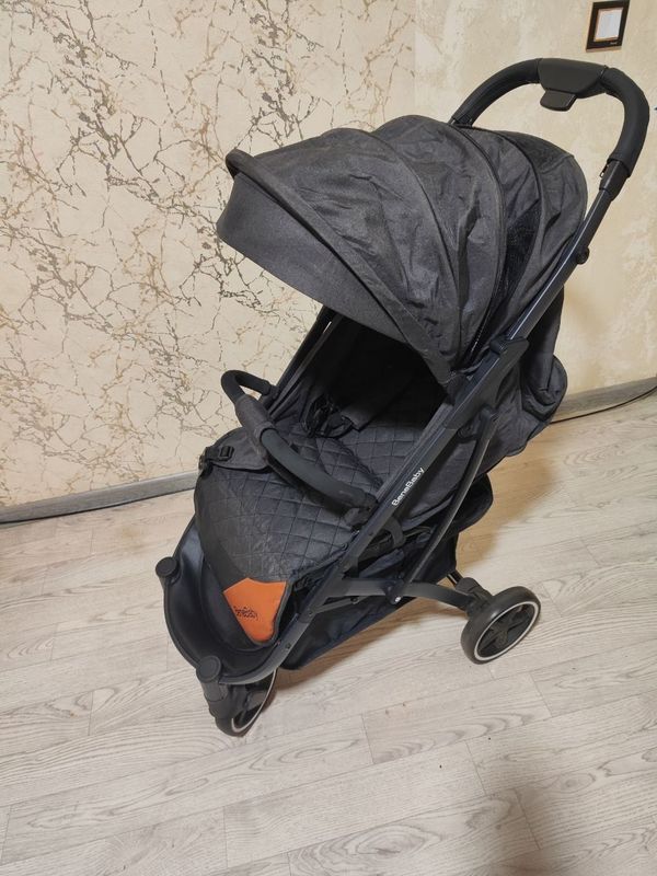 Bene baby оригинал новая чемодан Bene baby оригинал новая чемодан