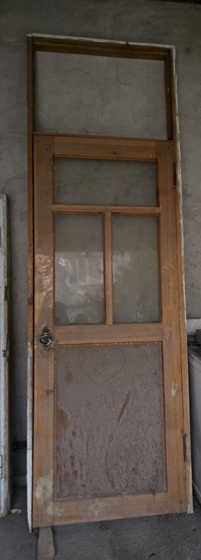 Eshik sotiladi xolati ideal