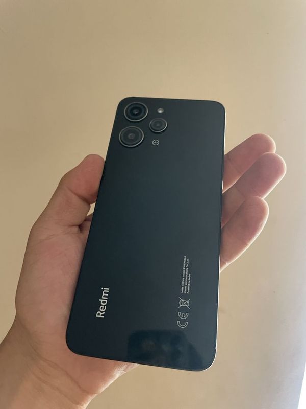 Redmi 12 6/128 srocnaa Redmi 12 6/128 srocnaa