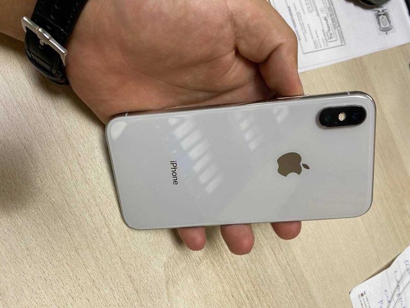 Iphone X sotiladi Iphone X sotiladi