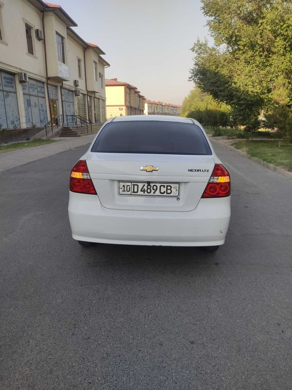 Aftomabil nexsa 3 Aftomabil nexsa 3