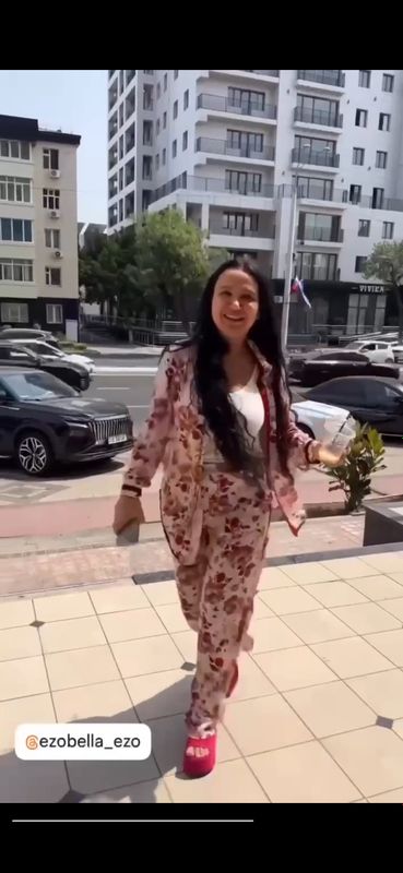 Двойка пр-во турция,одевалось 1 раз раз.46 Двойка пр-во турция,одевалось 1 раз раз.46