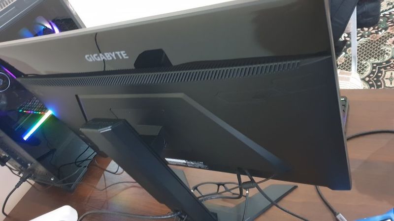 Gigabyte m27q 2k 170hz ips KVM Gigabyte m27q 2k 170hz ips KVM