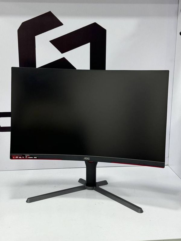 Igrovoy Monitor AOC Curved